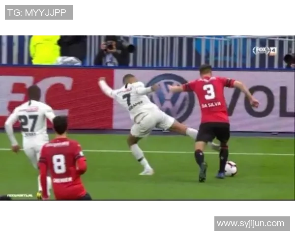 皇马迎战其姆奇期待精彩对决球迷热情高涨共襄盛举