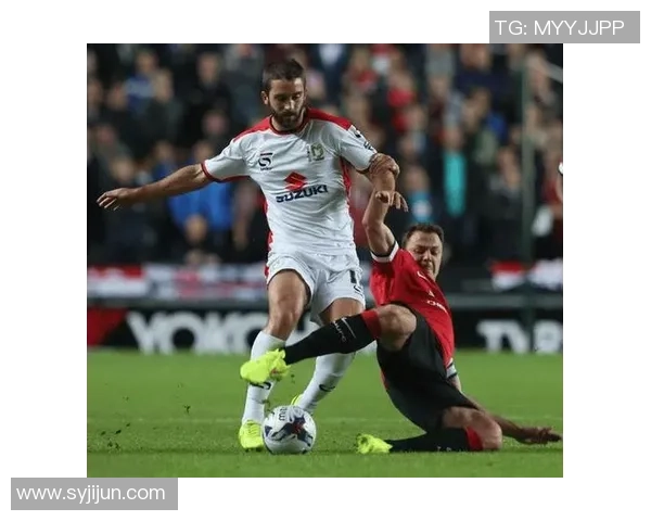 米尔顿与牛津联的激烈对决揭示英足联杯赛的精彩瞬间与战术较量 米尔顿与牛津联的激烈对决揭示英足联杯赛的精彩瞬间与战术较量